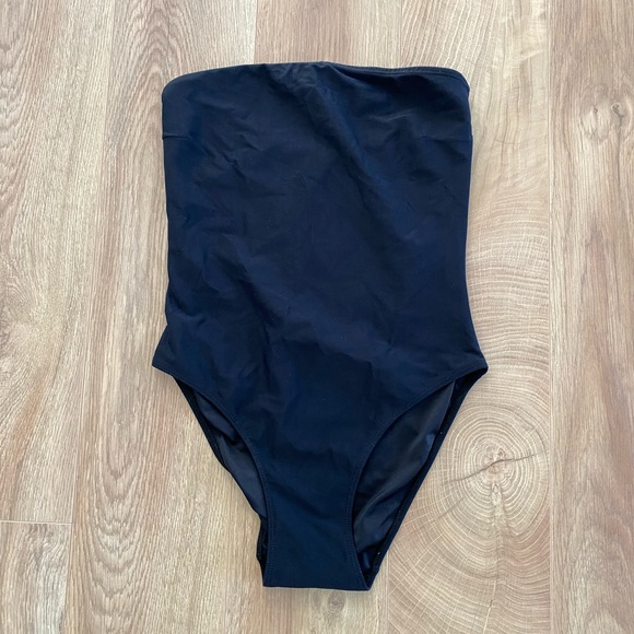 Faithful the Brand - Josca One Piece - Picture 6 of 9